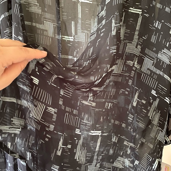 Sheer Lularoe Lindsay Coverup - Picture 2 of 5